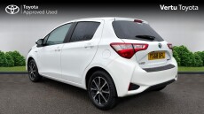 Toyota Yaris 1.5 Hybrid Icon Tech 5dr CVT Hybrid Hatchback